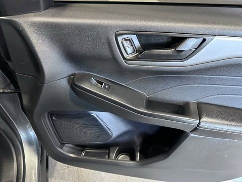 Used 2024 Ford Escape Active image 12