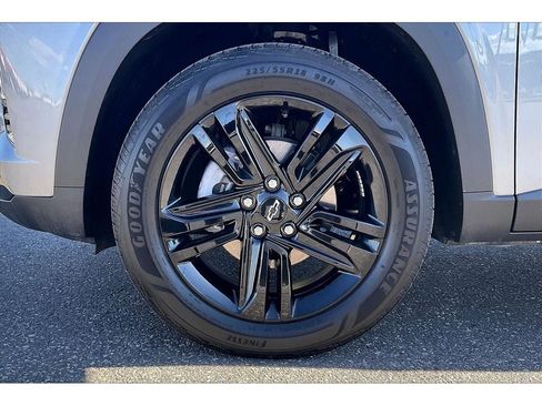 Used 2025 Chevrolet Trax ACTIV w/ Driver Confidence Package FWD image 10