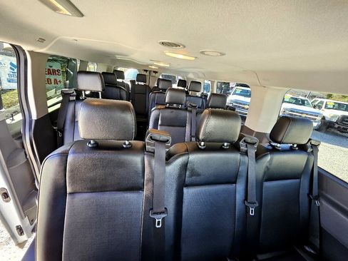Used 2020 Ford Transit 350 XL image 25