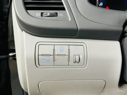 Used 2013 Hyundai Accent GS FWD image 8