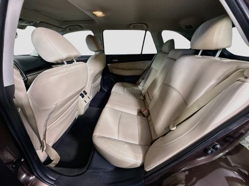 Used 2019 Subaru Outback 2.5i Limited AWD/4WD image 25