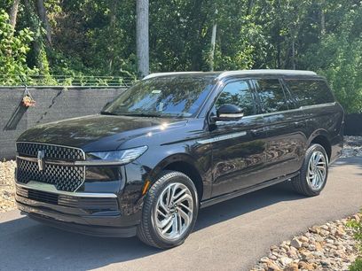 New 2025 Lincoln Navigator L Reserve