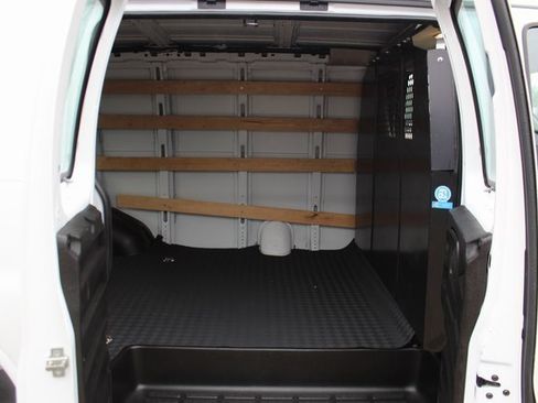 Used 2023 Chevrolet Express 2500 w/ Driver Convenience Package image 7