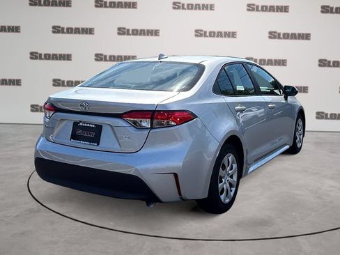 Used 2023 Toyota Corolla LE FWD image 5
