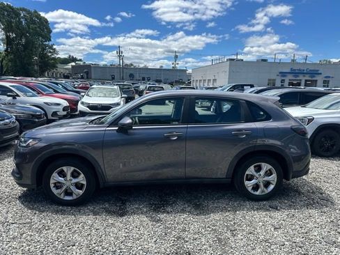 Used 2023 Honda HR-V LX image 2