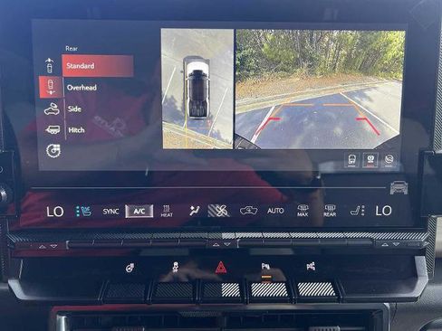 New 2026 GMC Hummer EV 4x4 Crew Cab image 3