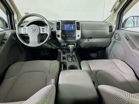 Used 2019 Nissan Frontier SV image 25