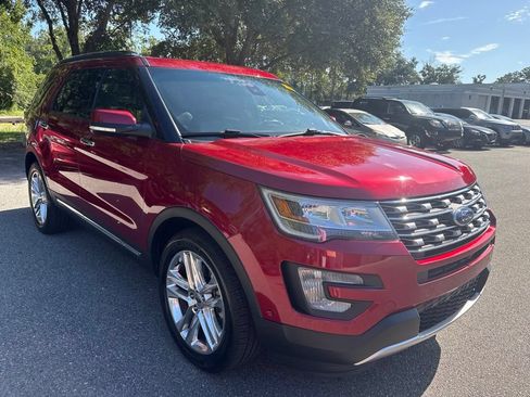 Used 2016 Ford Explorer Limited w/ Equipment Group 301A AWD/4WD image 3