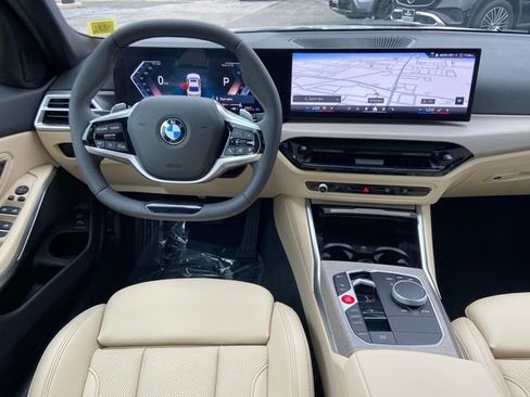 Used 2025 BMW 330i xDrive Sedan w/ Convenience Package AWD/4WD image 14