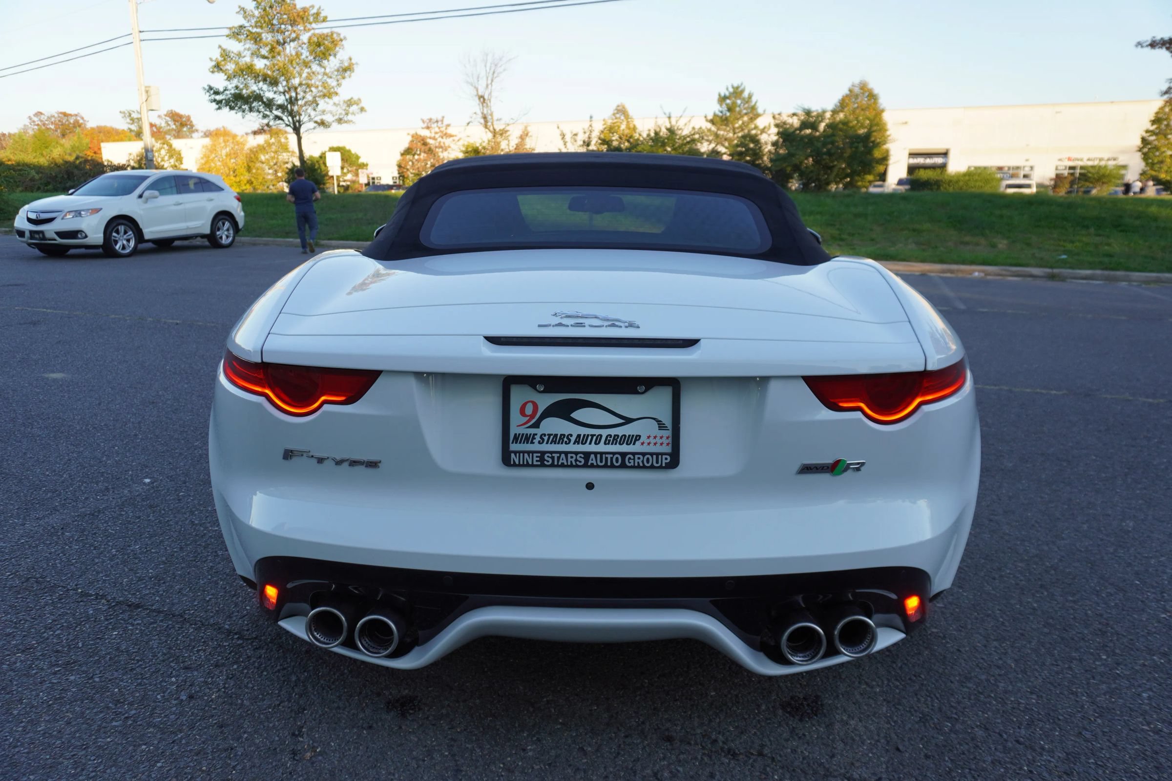 Used 2017 Jaguar F-TYPE R AWD/4WD image 6