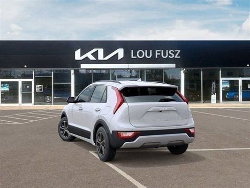 New 2026 Kia Niro EX FWD image 4