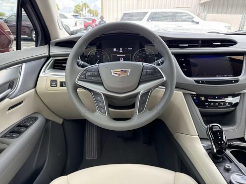 New 2026 Cadillac XT5 Premium Luxury w/ Driver Assist Package FWD image 17