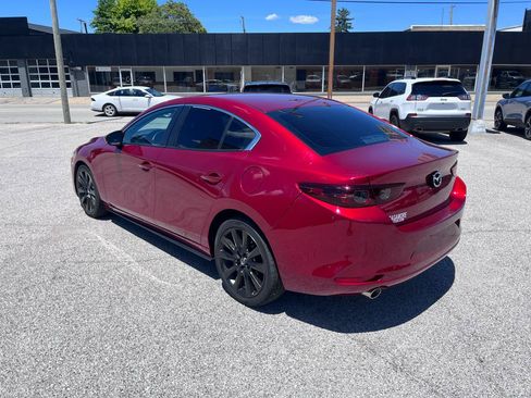 Used 2021 MAZDA MAZDA3 s FWD image 5