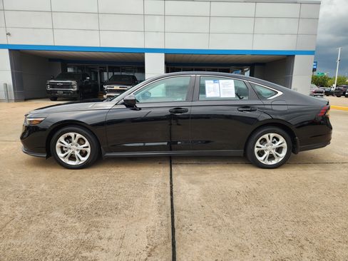 Used 2024 Honda Accord LX image 5