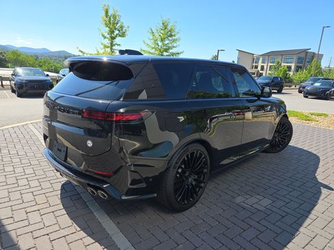 Certified 2026 Land Rover Range Rover Sport SV AWD/4WD image 5