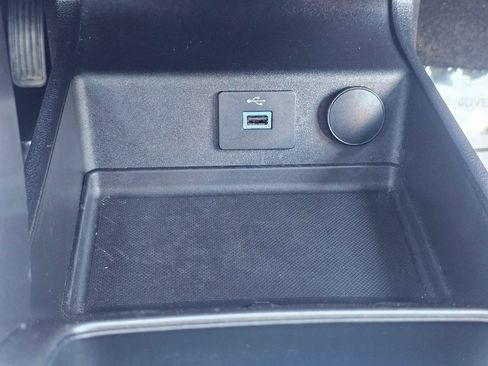 Used 2018 Ford Fusion S FWD image 33