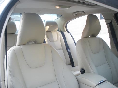 Used 2015 Volvo S60 T5 Premier image 26