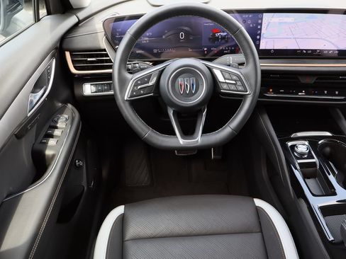 Certified 2025 Buick Envision Sport Touring AWD/4WD image 24