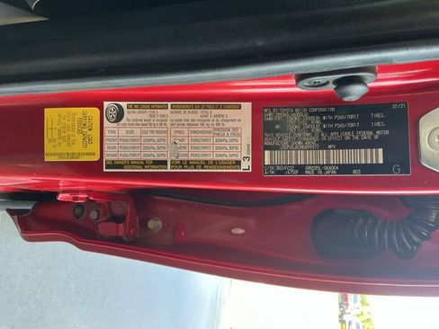Used 2021 Toyota 4Runner TRD Off-Road AWD/4WD image 25