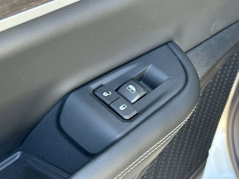 New 2026 Jeep Grand Cherokee L 4WD image 30