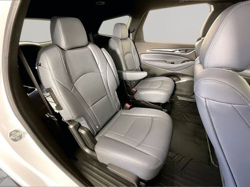 Certified 2024 Buick Enclave Essence FWD image 23