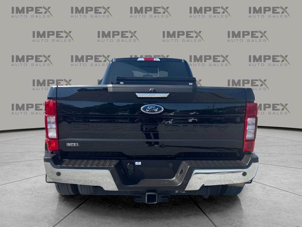 Used 2022 Ford F450 Lariat w/ Lariat Value Package AWD/4WD image 4