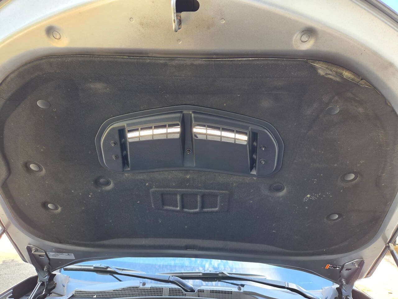Used 2021 Chevrolet Camaro LT RWD image 19
