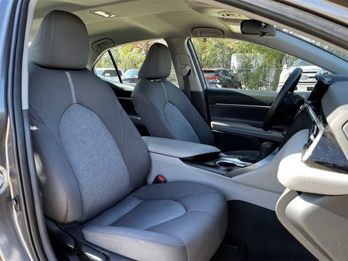 Used 2023 Toyota Camry LE image 24