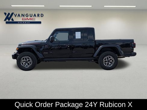 Used 2025 Jeep Gladiator Rubicon AWD/4WD image 4