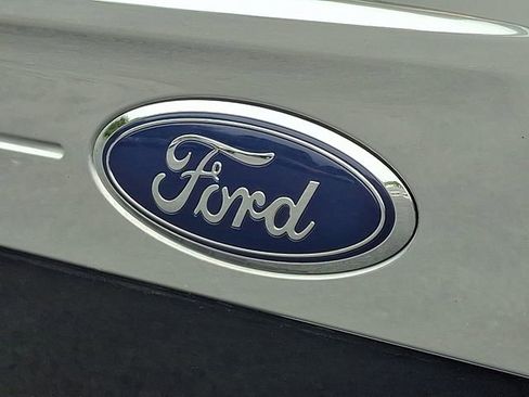 Used 2022 Ford F150 Platinum w/ Equipment Group 701A High AWD/4WD image 31
