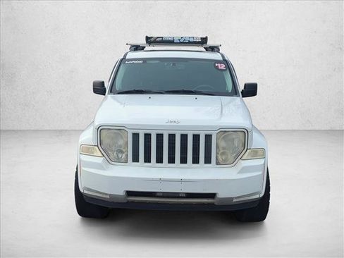 Used 2012 Jeep Liberty Sport image 2