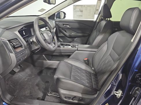 New 2026 Nissan Rogue Platinum w/ Platinum Premium Package image 10