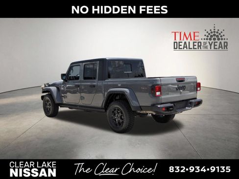 Used 2023 Jeep Gladiator Sport AWD/4WD image 5