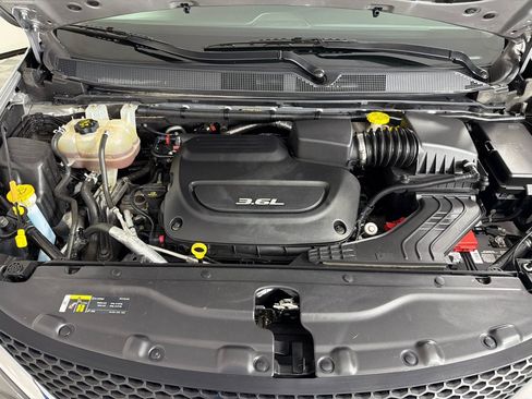 Used 2018 Chrysler Pacifica LX FWD image 27