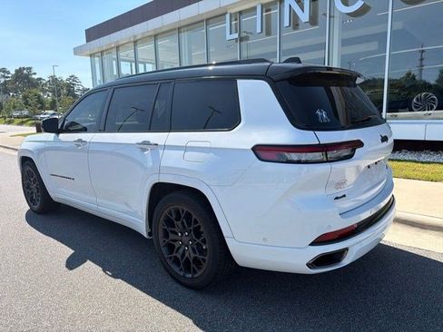 Used 2025 Jeep Grand Cherokee L Summit AWD/4WD image 3