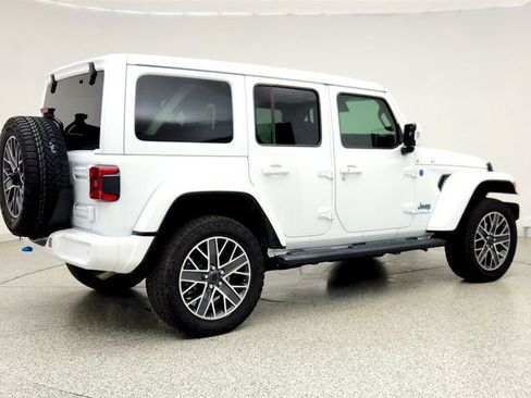 Used 2024 Jeep Wrangler High Altitude AWD/4WD image 5