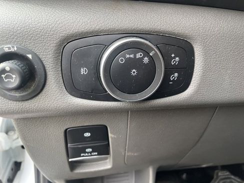 Used 2023 Ford Transit 350 XLT image 24