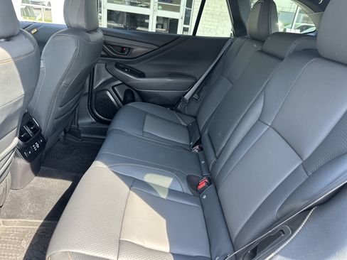 Used 2025 Subaru Outback Wilderness AWD/4WD image 12