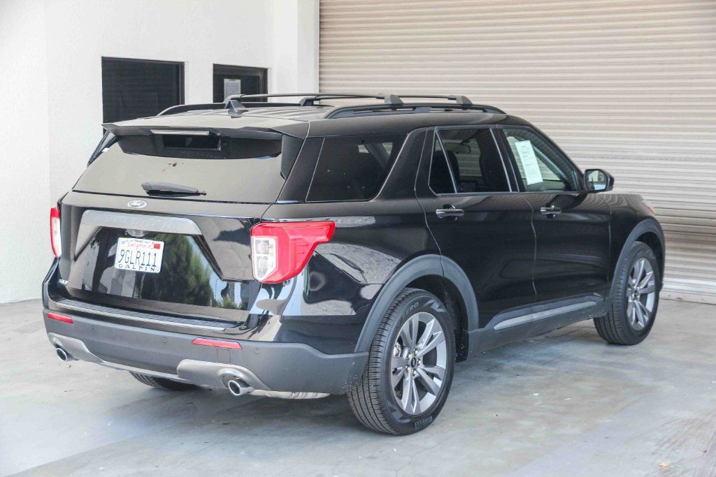 Certified 2023 Ford Explorer XLT w/ Equipment Group 202A RWD image 4