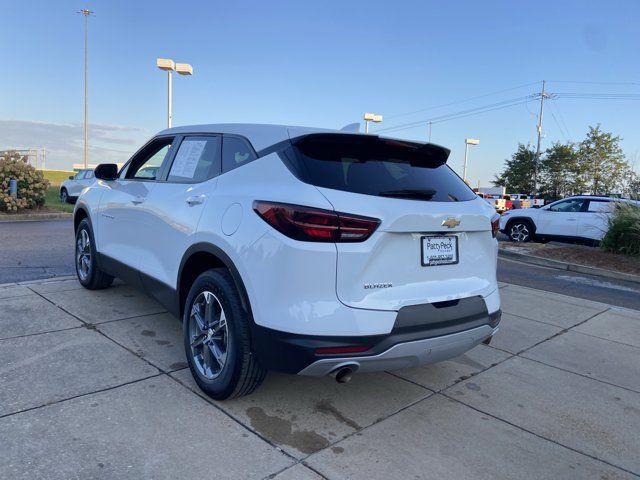 Used 2025 Chevrolet Blazer LT FWD image 10