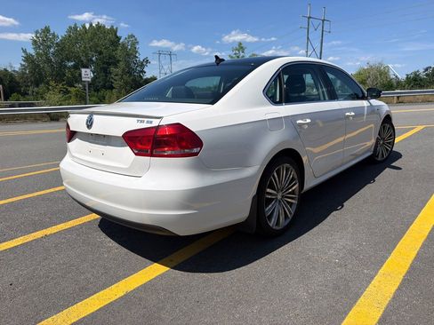 Used 2015 Volkswagen Passat 1.8T Sport FWD image 6