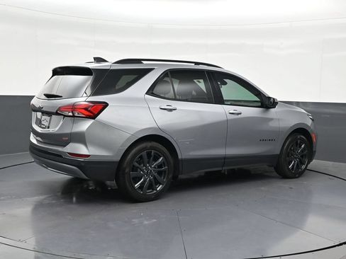 Used 2024 Chevrolet Equinox RS w/ RS Leather Package FWD image 5