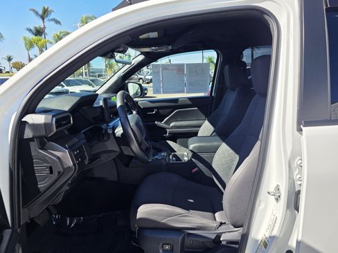 Used 2025 Toyota Tacoma SR5 RWD image 12