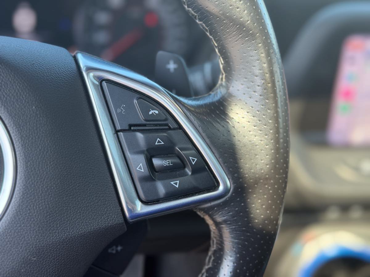 Used 2021 Chevrolet Camaro SS RWD image 17
