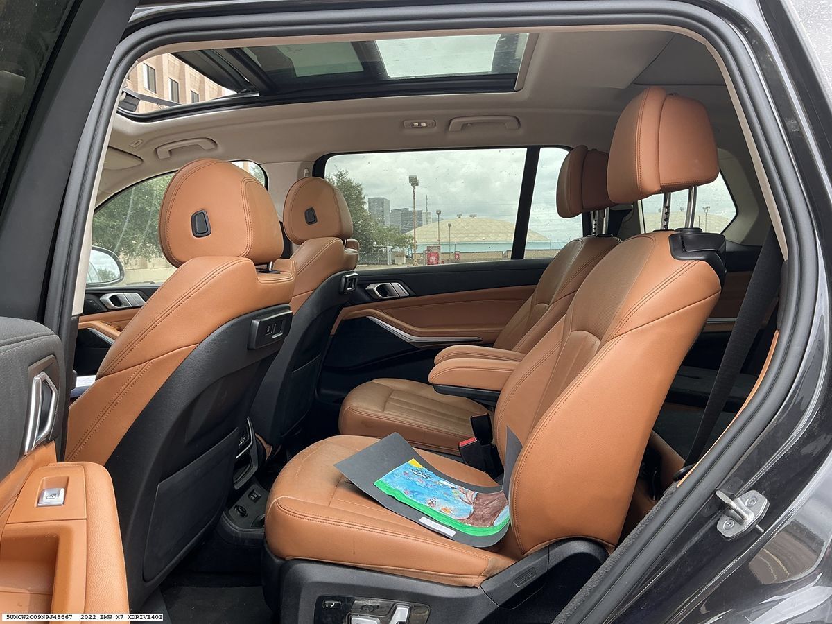 Used 2022 BMW X7 xDrive40i AWD/4WD image 9