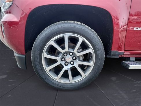 Used 2019 GMC Canyon Denali image 9