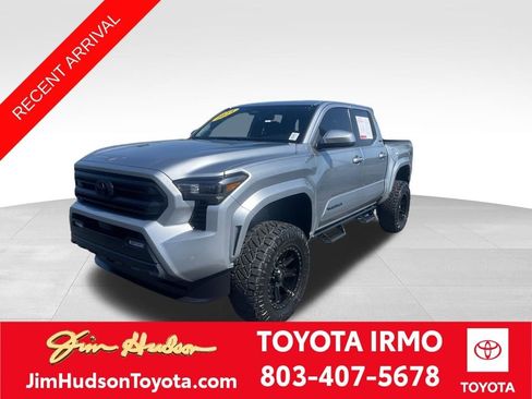 Used 2024 Toyota Tacoma SR5 w/ SR5 Upgrade Package AWD/4WD image 1