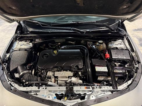 Used 2022 Chevrolet Malibu LT image 59