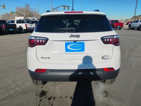 New 2026 Jeep Compass Latitude image 6