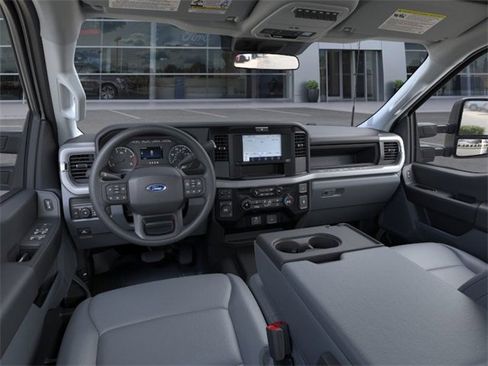 Used 2026 Ford F350 XL w/ XL Chrome Package image 10